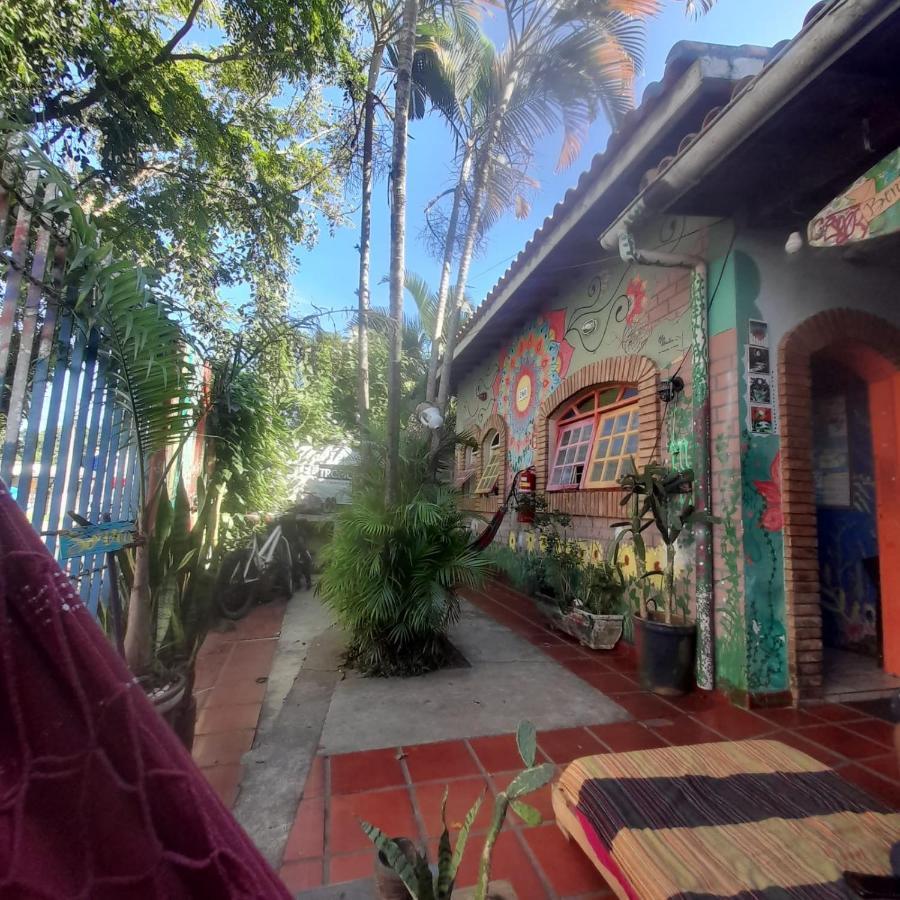 Hostel Tropico De Capricornio - Itagua Убатуба Екстериор снимка